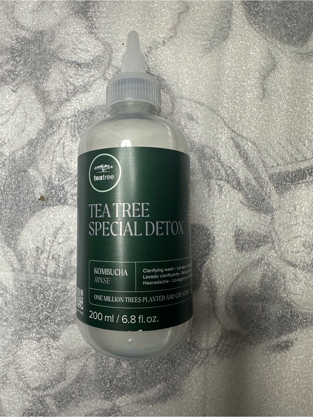 Paul Mitchell Tea Tree Special Detox Kombucha Rinse - Dark Green & White